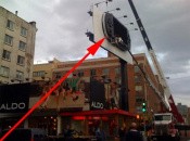 Look At That PSPgo In The Middle Of The Street Look At That PSPgo In The Middle Of The Street