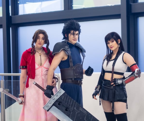 Songbirdcosplay, Ixtran and Opal.ink.cosplay of Spores_productions as Aerith, Zack and Tifa from FFVII, photo by Ohnoitsjadephotography