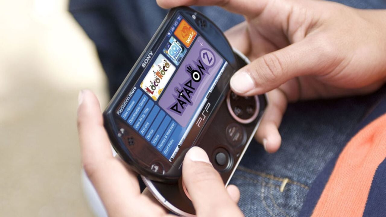 Sony PSP Go Hands-On - GameSpot