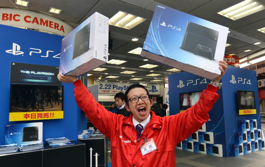 Japan PS4 PlayStation 4 Sony 1