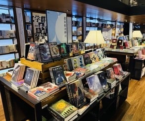 I Searched for Merch from My Fave PS5 Games in Chengdu's Enormous Anime Mall 28