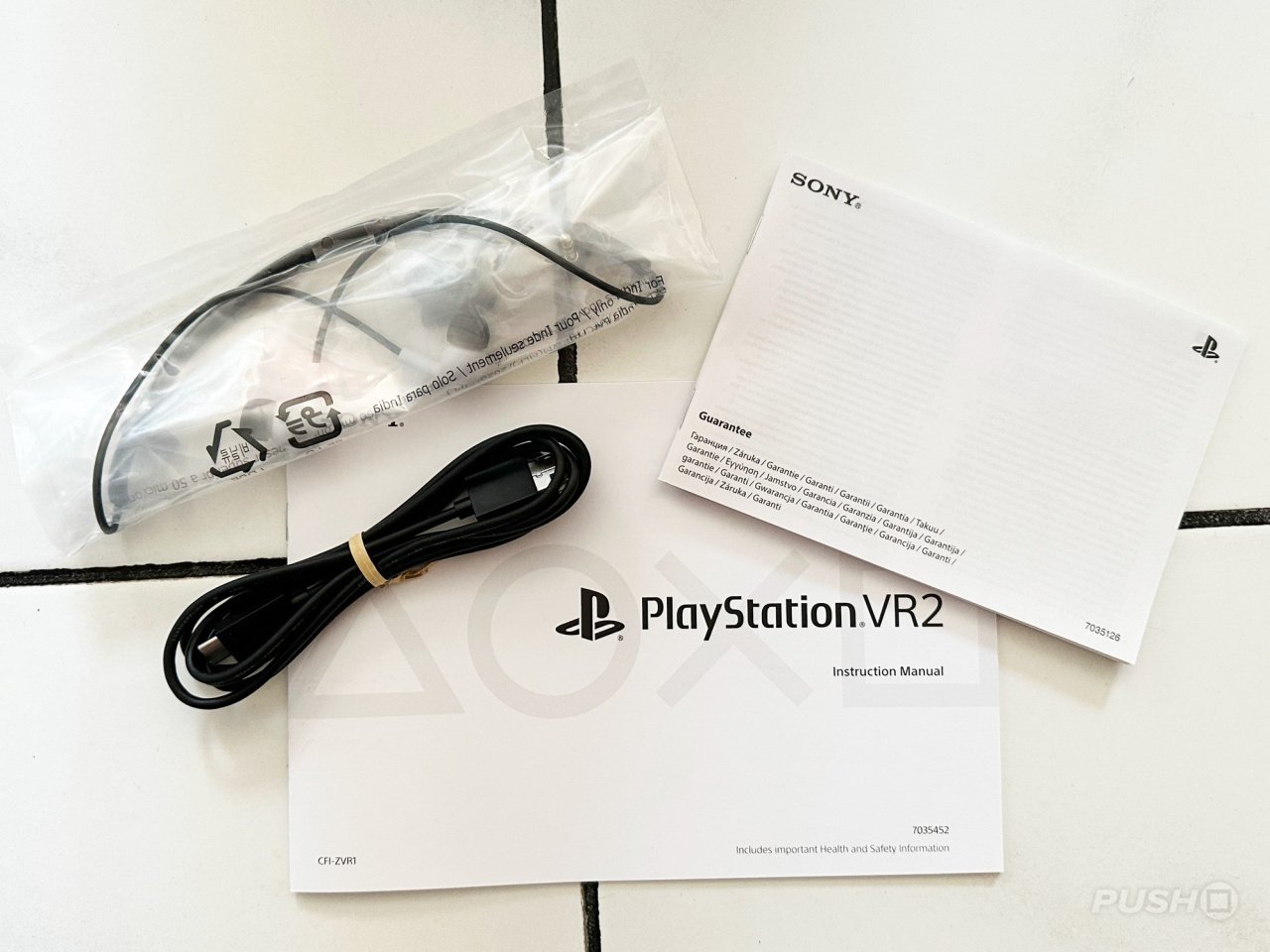 SONY PlayStation PS VR2 Headset & Sense Controllers CFI-ZVR1