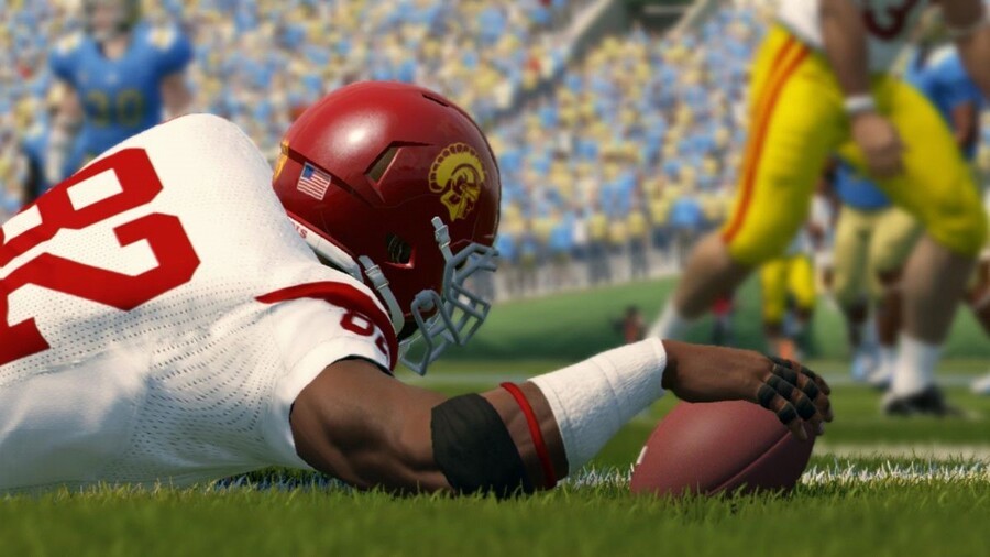 EA Sports Accused of Exploiting College Football Stars Over Low Pay for ...