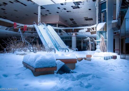 This Abandoned Mall Looks Just Like the One from The Last of Us