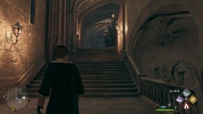 All Collection Chests Locations > Hogwarts Grounds > Grand Staircase #1 - 1 of 6