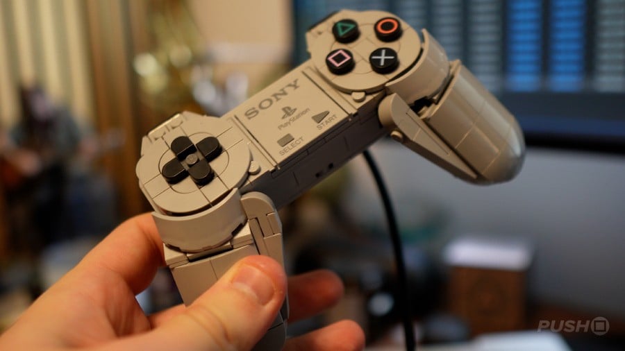 PS1 LEGO: 1911 деталей, 7+ годин зборки — відео Push Square про терпіння