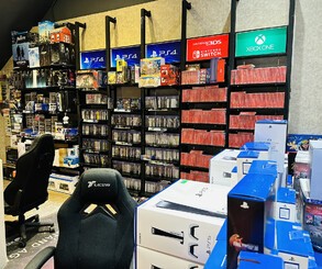 While you'll typically find video game stores in digital plazas and urban areas, this store in Penang, Malaysia was hidden away inside a Peranakan-style, painted arch building. It had two storeys, with a ton of anime figurines upstairs.