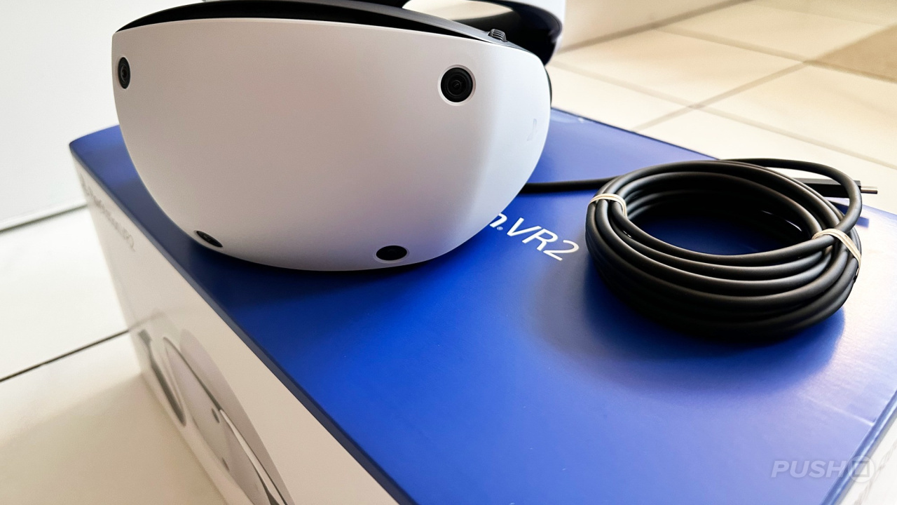 PSVR 2 Unboxing - A Closer Look At Next Gen VR! 