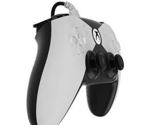 This New Xbox Controller Looks Exactly Like a PS5 Pad 4