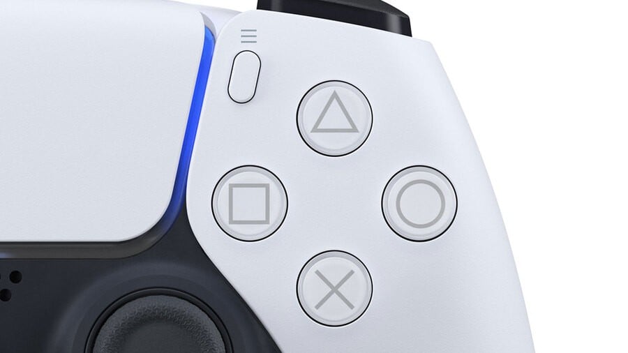 Which PlayStation console first introduced a controller with dual analog sticks?