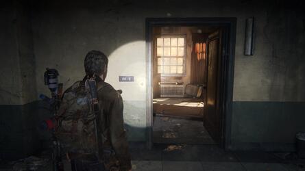 The Last of Us 1: Go Big Horns Walkthrough - All Collectibles: Artefacts, Firefly Pendants, Comics, Training Manuals, Workbenches, Optional Conversations