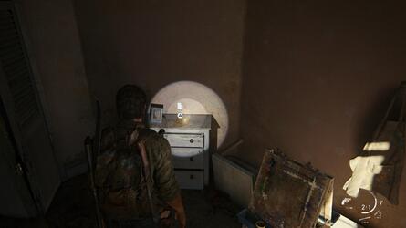 The Last of Us 1: Suburbs Walkthrough - All Collectibles: Artefacts, Firefly Pendants, Comics, Training Manuals, Workbenches, Safes, Optional Conversations