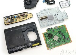 This Is What a PS3 Super Slim Looks Like Without Its Clothes