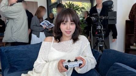 Sony Signs K-Pop Superstar Kim Chaewon to Promote PS5 for Lunar New Year 3