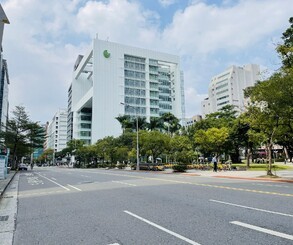 Taipei's infamous Brown Line ferries up to 140,000 passengers daily to office hubs like Neihu, but the commute can be long and uncomfortable.