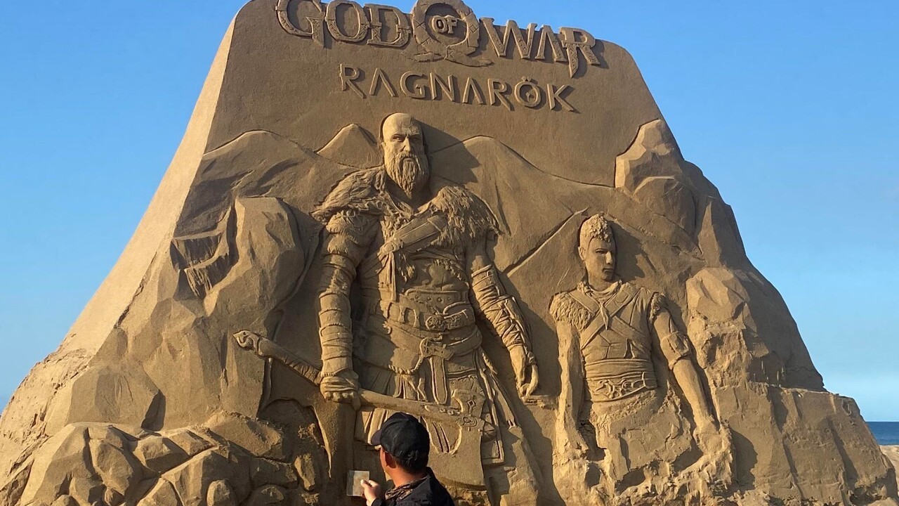 Who made this statue? 😂 : r/GodofWar