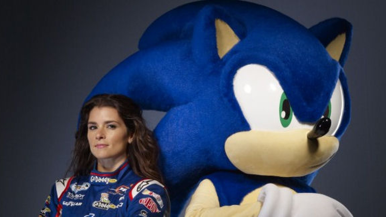 We Don T Know What To Make Of This Sonic All Stars Racing Transformed Commercial Push Square