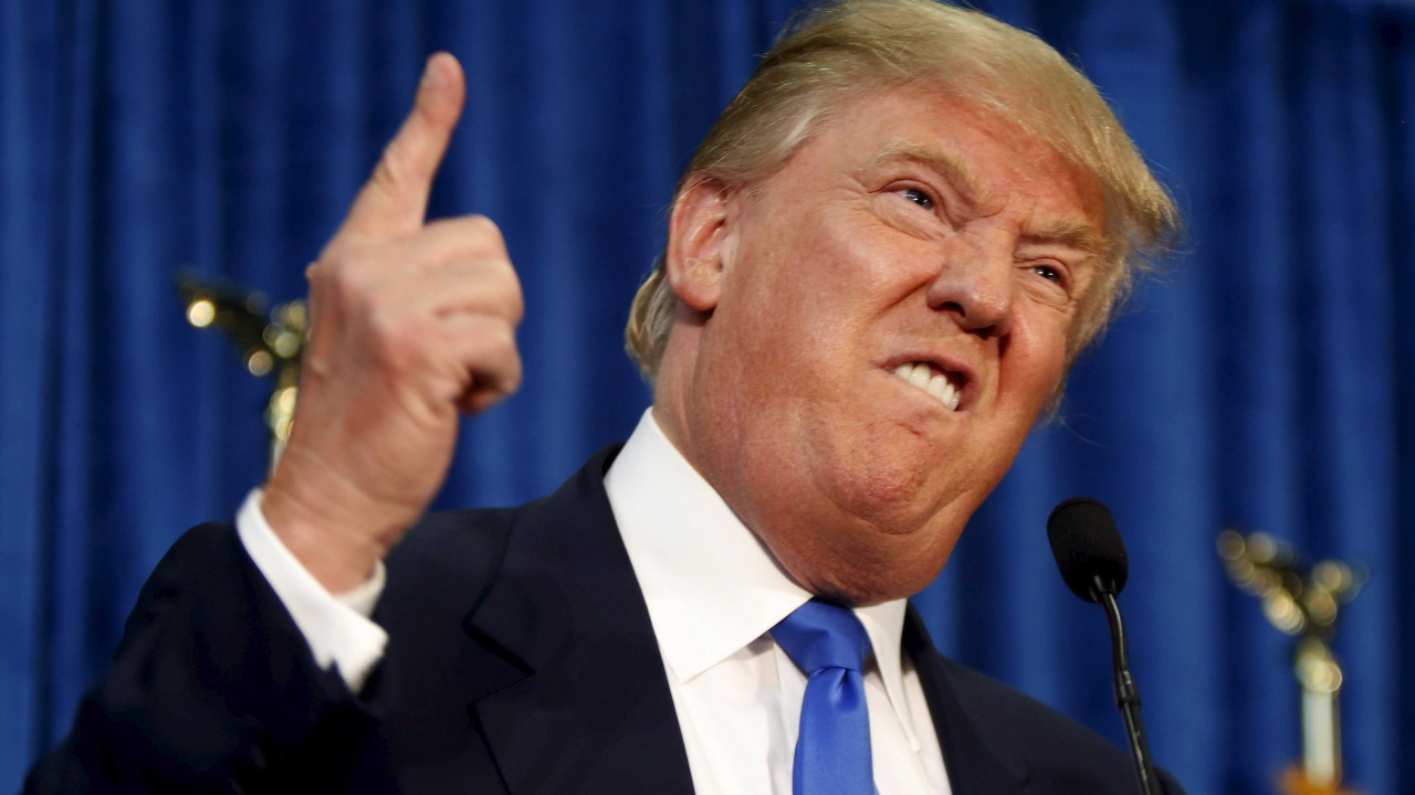 Remember When Xbox Paid Donald Trump to Fire Fake PlayStation Employees? - Push Square
